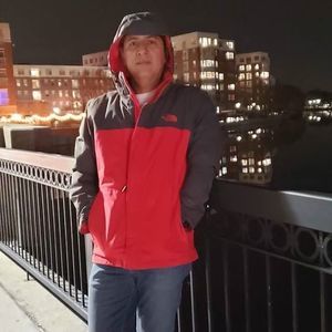 Meet your Posher, Moises elias
